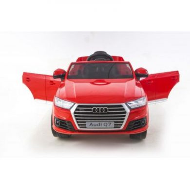 Masinuta electrica cu scaun de piele Audi Q7 red Masinuta electrica cu scaun de piele Audi Q7 red