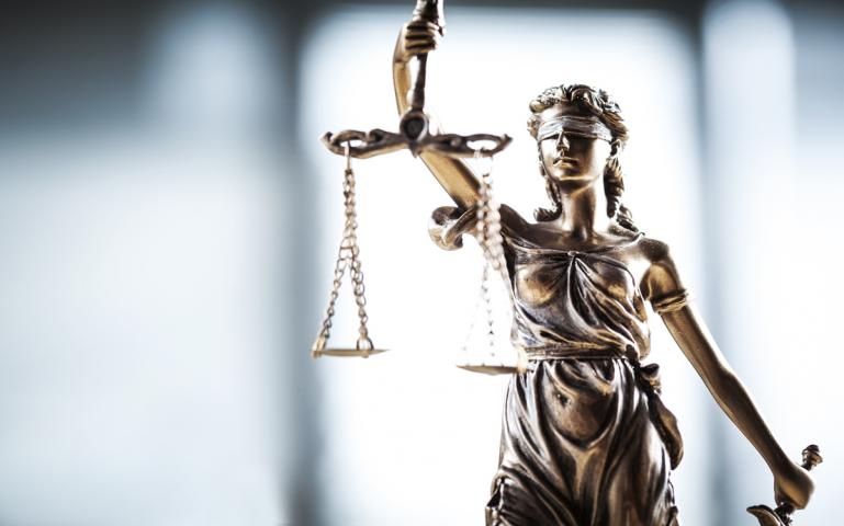 avocat dreptul muncii